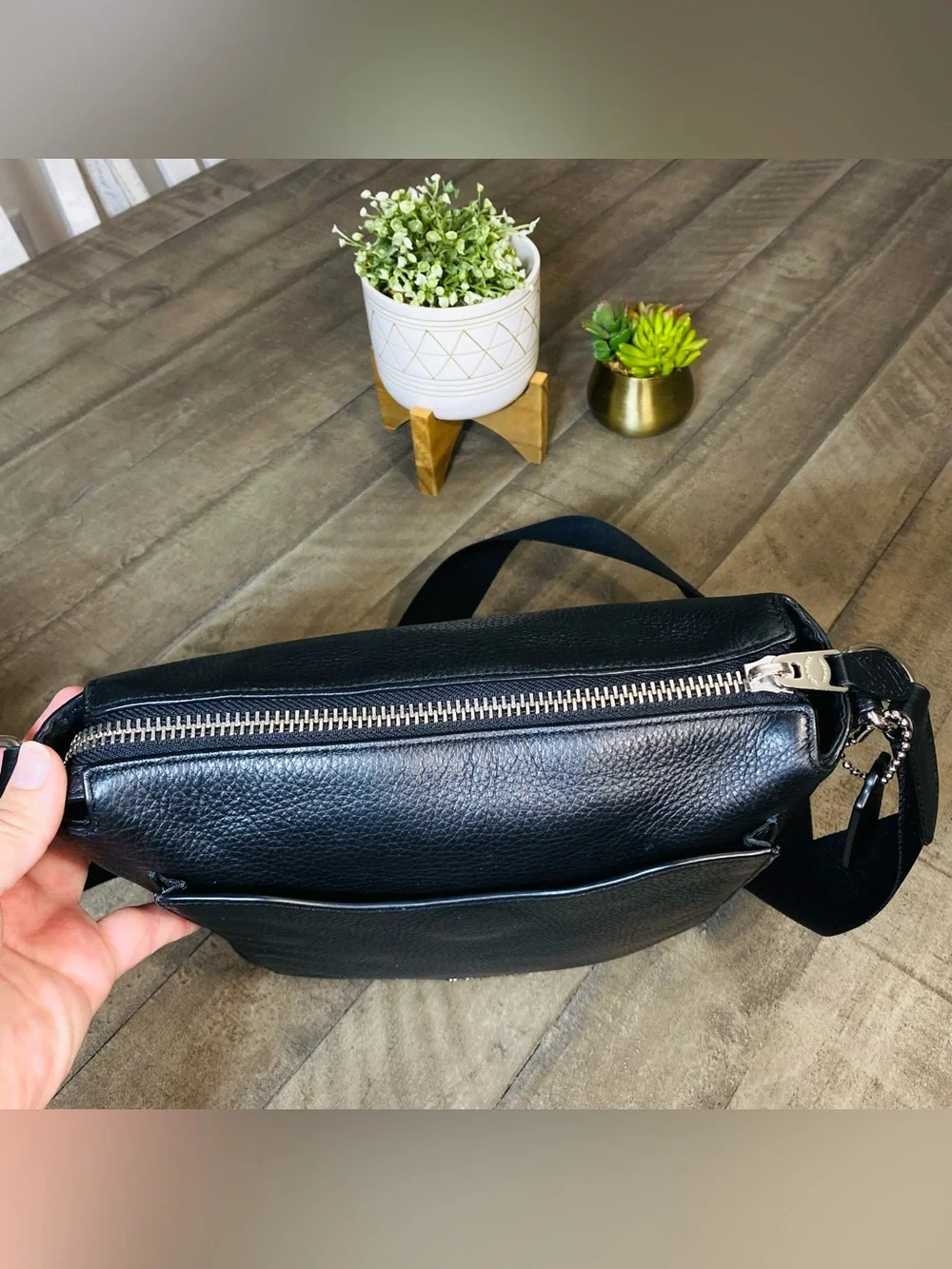 Coach Beckett Pocket Crossbody Messenger Bag Black Pebbled Leather 91303 Mens